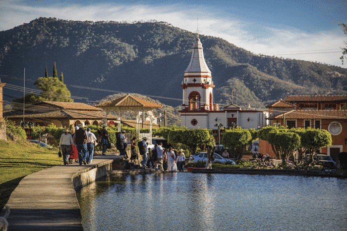 Pack 05: Following Your Team & Discovering Jalisco’s Pueblos Mágicos