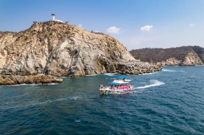Huatulco Express: Sun, Sand, and Coastal Soul