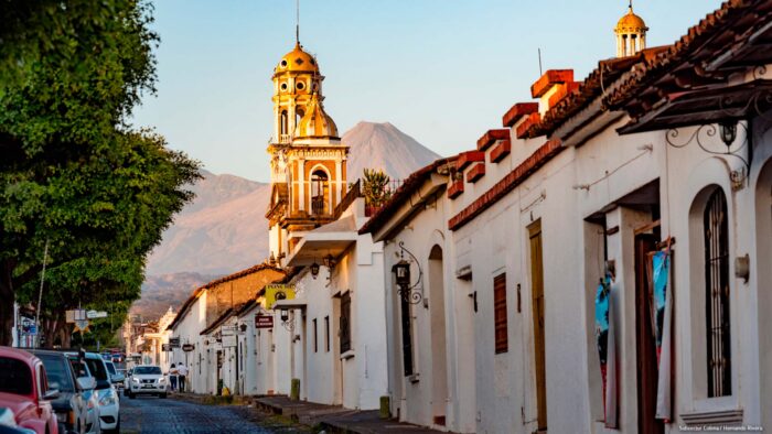 Between Volcanoes: Colima & Guadalajara